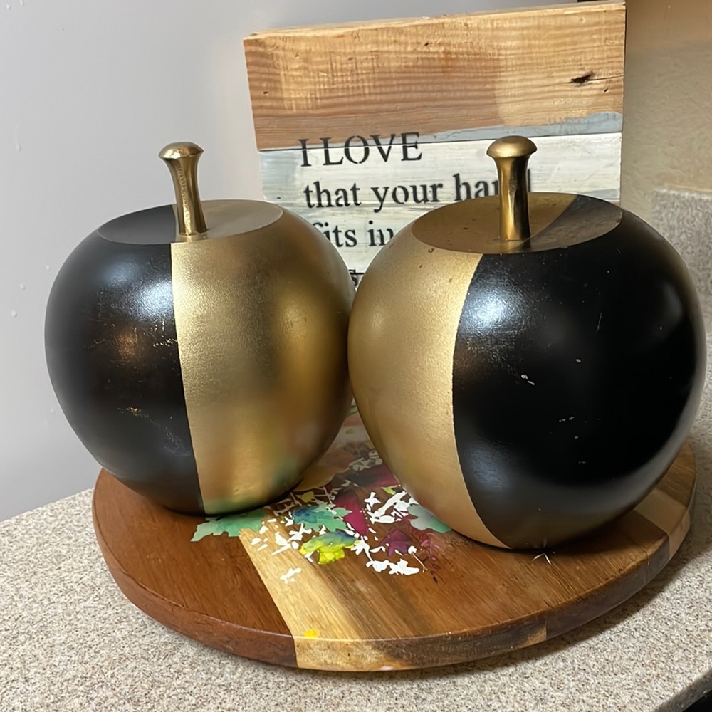Vintage Rare Catherine Malandrino Sculptures Metal Apples
